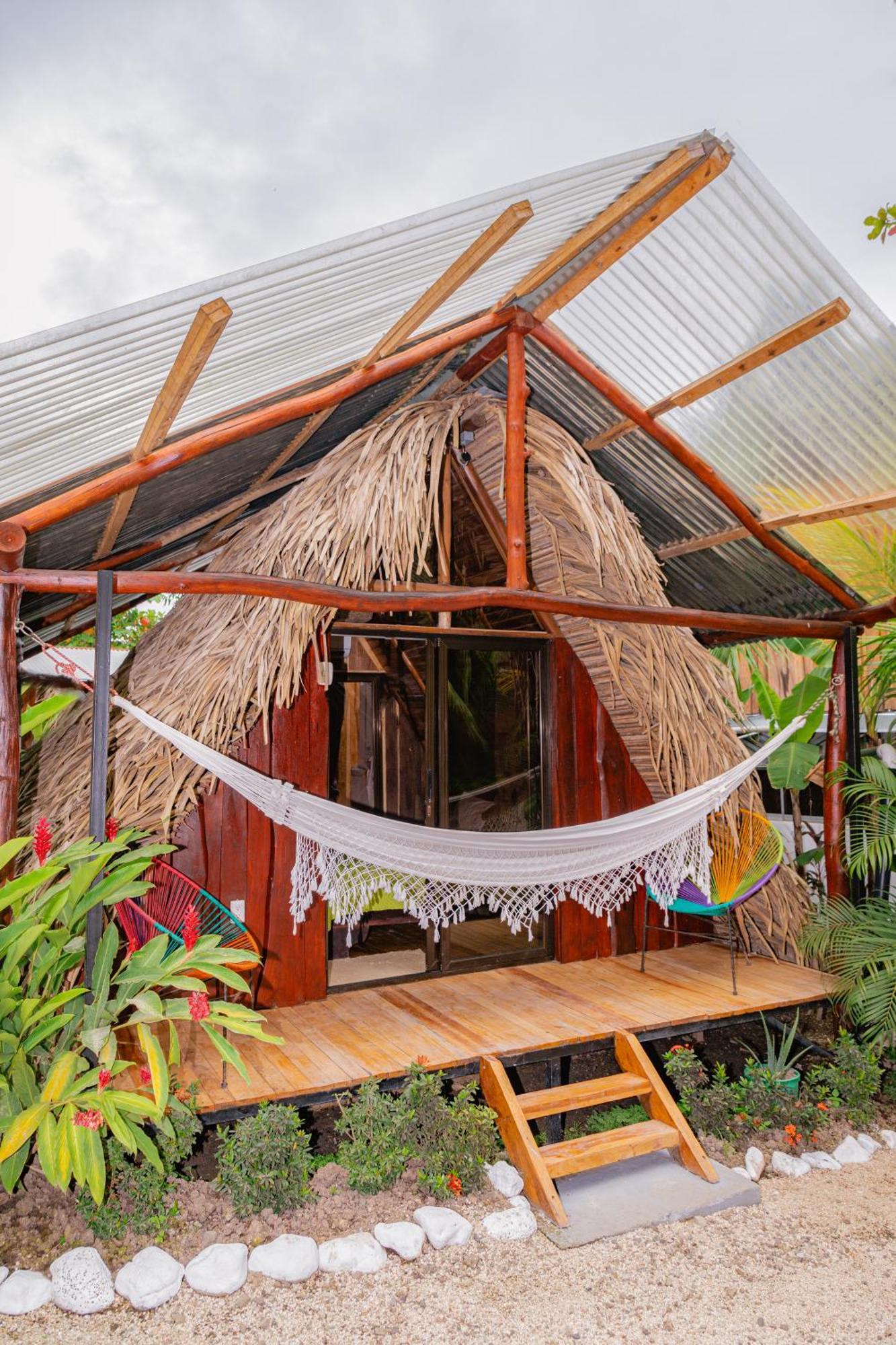 El Gato Rojas Surf Hostel Playa Santa Teresa  Exteriér fotografie